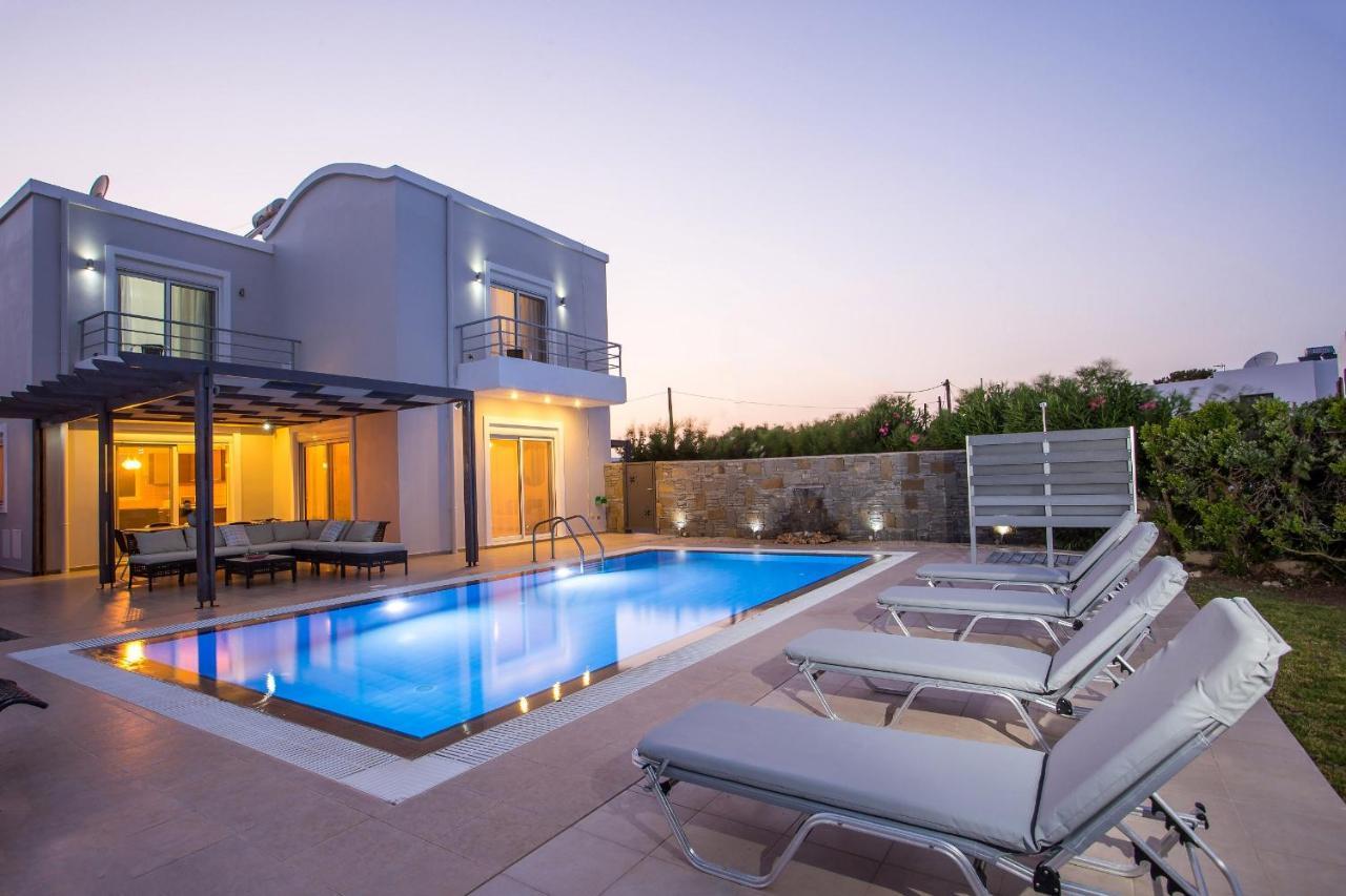 Luxury Villa Petalutha 科林比亚 外观 照片