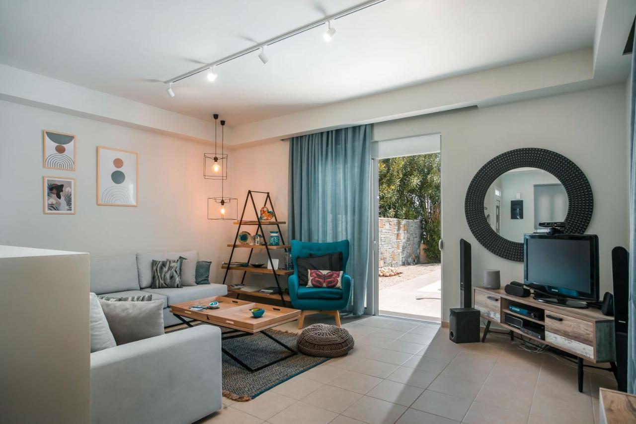 Luxury Villa Petalutha 科林比亚 外观 照片